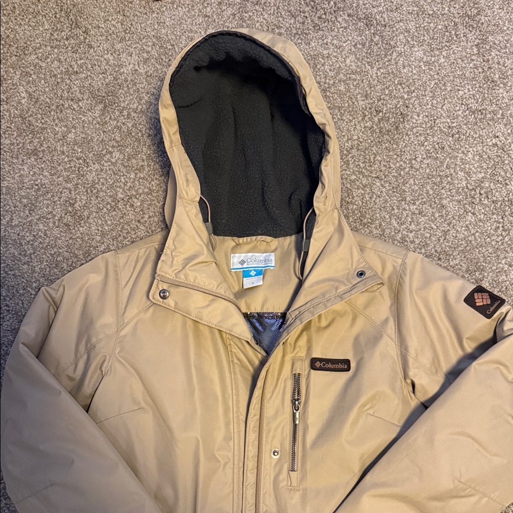 New Columbia Parka never worn Hood fleece lined Size M - Picture 3 of 4